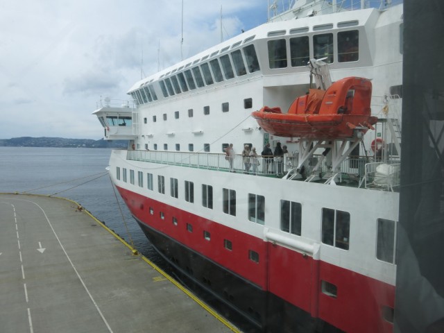 Hurtigruten_2015-06-28_14-47-1